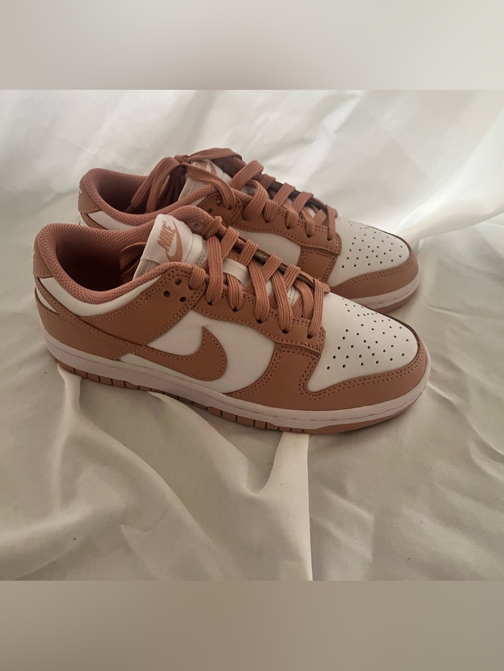 Nike Women's Dunk Low - white and rose whisper size 5y/6.5w BNWT